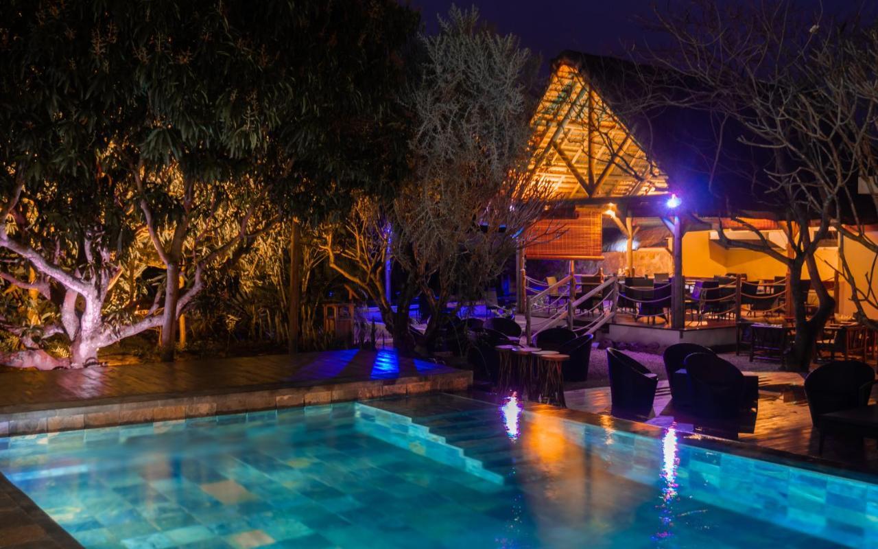 The Garden Lodge Pereybere - Piscine & Jardin Pereybere Beach Exterior photo