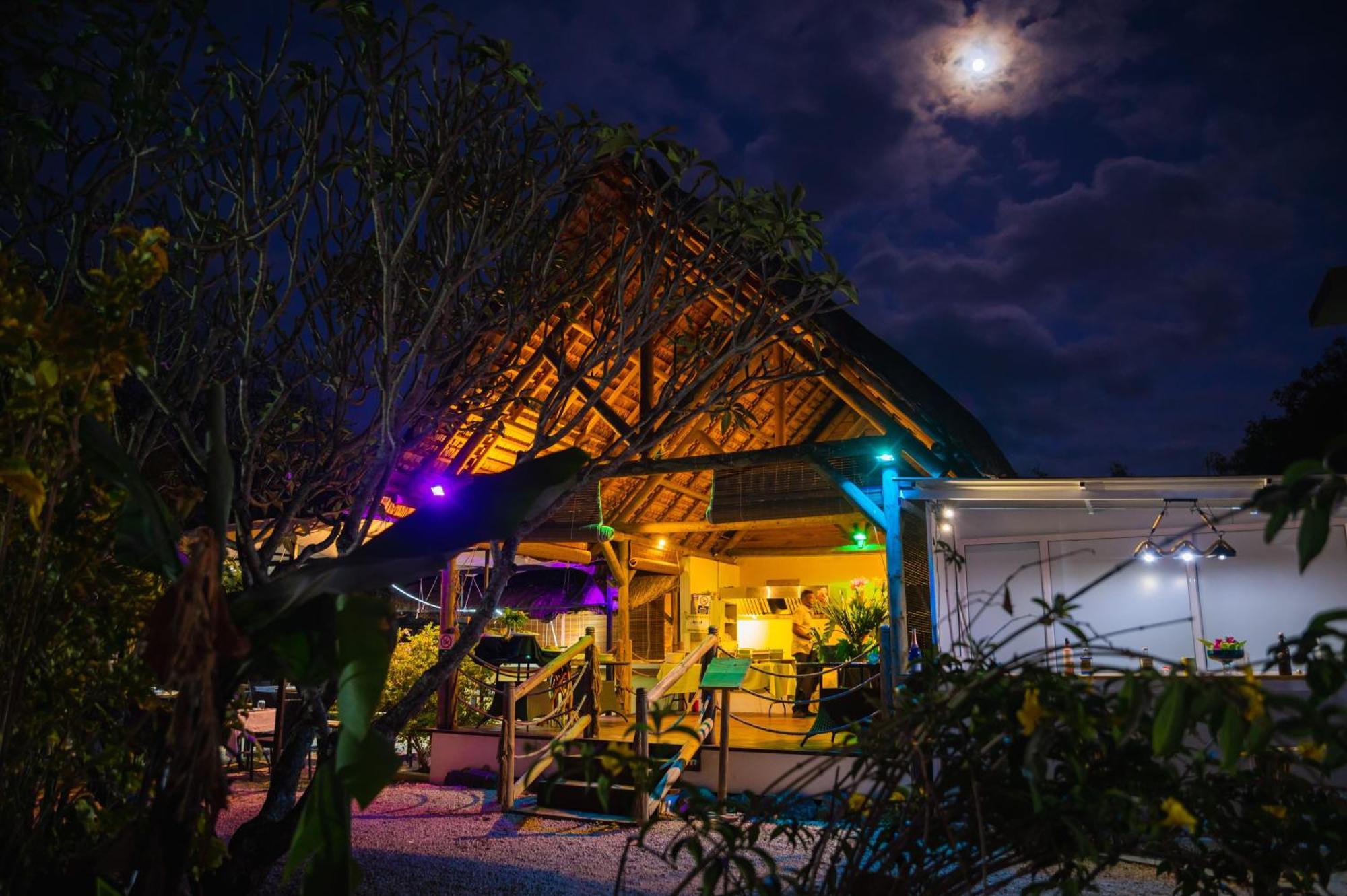 The Garden Lodge Pereybere - Piscine & Jardin Pereybere Beach Exterior photo